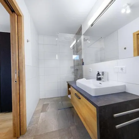 Holiday home Haus Schnoell Family 3